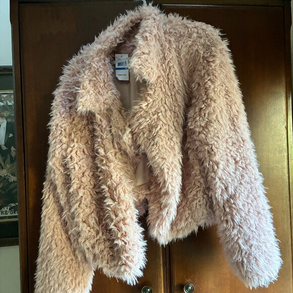 Selfie Pink Fuzzy Jacket - Picture 4 of 9